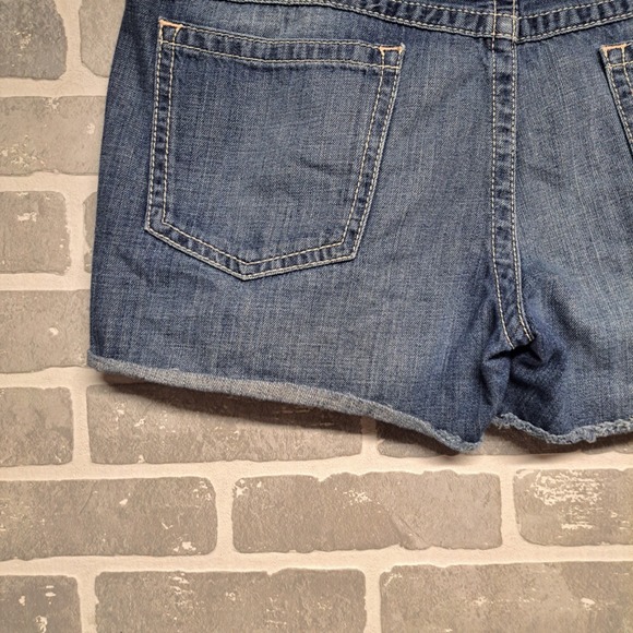 Ariat Denim Boyfriend Shorts Women's 32R Blue Embroidered Aztec Pockets Western - Picture 11 of 15